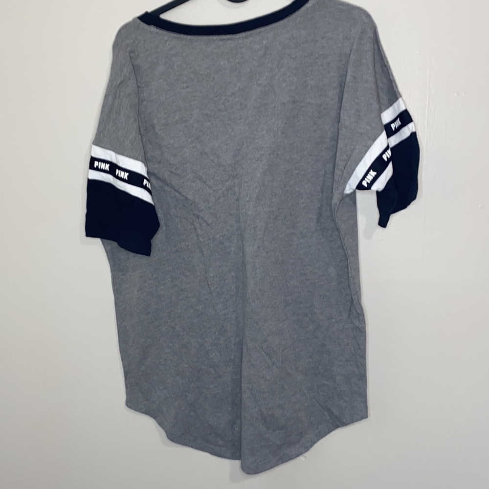 🛍️NWT PINK Grey t-shirt! - Picture 8 of 8